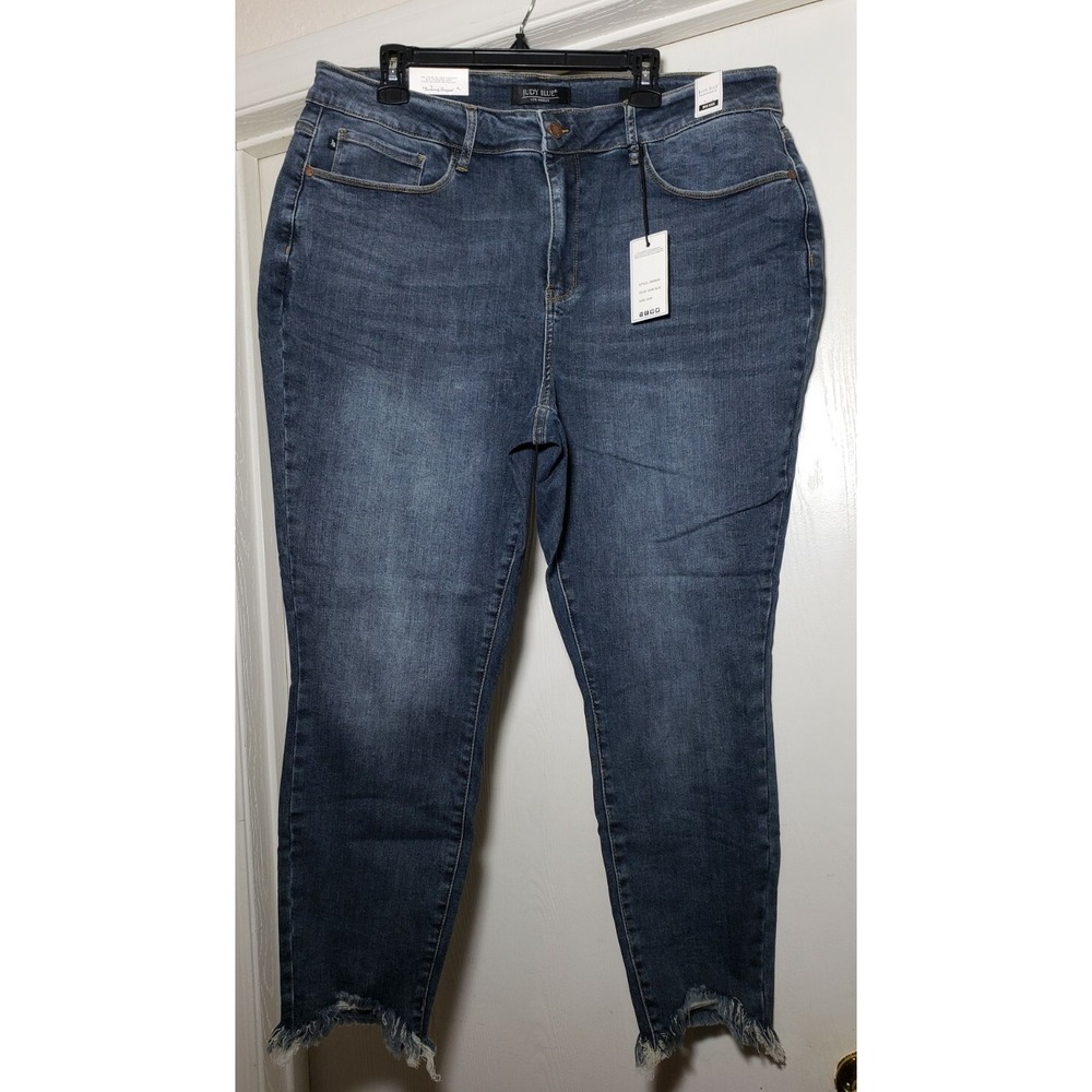 Women's NWT Judy Blue Skinny Fit Jeans 22W Raw Hem Stretch